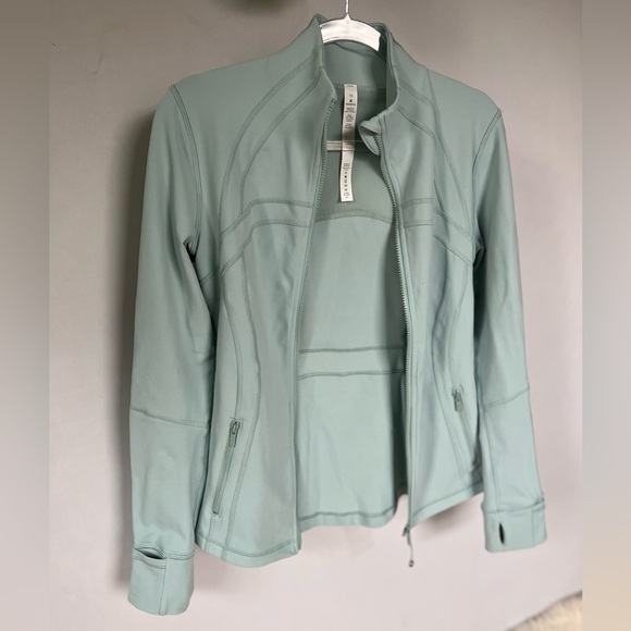 EUC Lululemon Define Jacket in Hazy Jade (size 10) - Picture 5 of 10